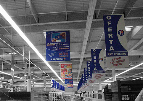 porta-carteles-publicitarios-para-grandes-superficies